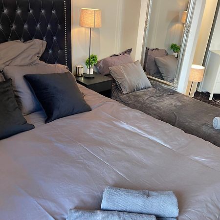 Luxurious Modern Room In Central Oslo - Eur 4K Expensive Bed And 82" Cinematic Tv Dış mekan fotoğraf