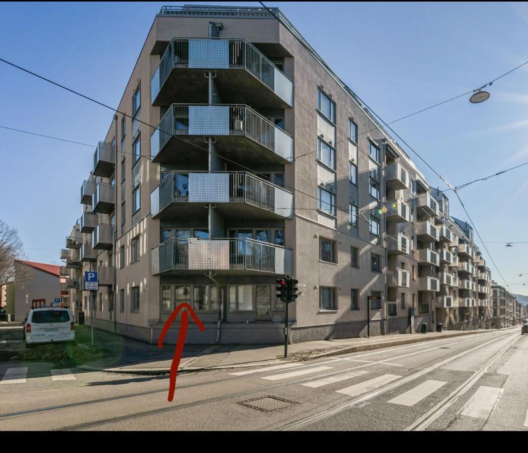 Luxurious Modern Room In Central Oslo - Eur 4K Expensive Bed And 82" Cinematic Tv Dış mekan fotoğraf